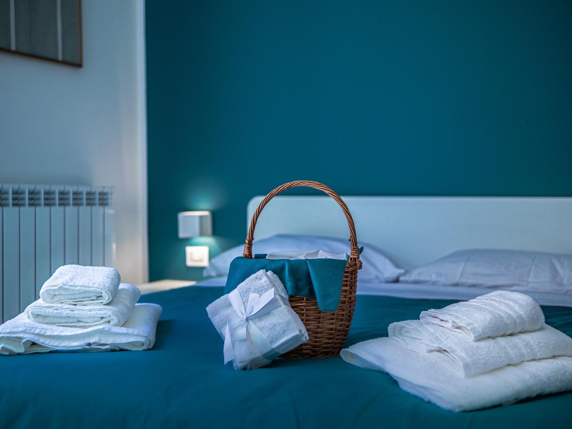 Rua De Mar Chiatamone Hotel Napoli Ngoại thất bức ảnh